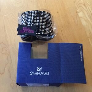 SWAROVSKI | Leather Zebra Cuff Band Bracelet